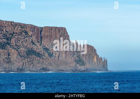 Dolerite Cliffs, Cape Raoul, Tasman Peninsula, Tasmania, Australia Stock Photo