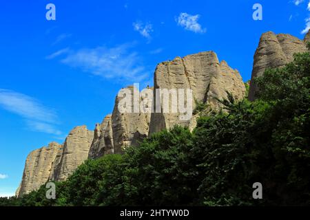 Geological formation known as the Penitents of Mees in the village. Alpes-de-Haute-Provence, France Stock Photo