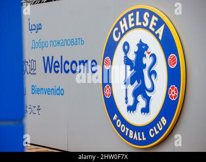 London, UK. 3rd Mar, 2022. Roman Abramovich to sell Chelsea Football Club after owning it for 19 years. He promised to donate money from the sale to help victims of the war in Ukraine Abramovich had said on Saturday he would give stewardship and care of Chelsea to its foundation trustees following Russia's invasion of Ukraine. There have been calls for sanctions to be imposed on Abramovich. Swiss tycoon Hansjoerg Wyss said he is considering buying the club. Credit: Mark Thomas/Alamy Live News