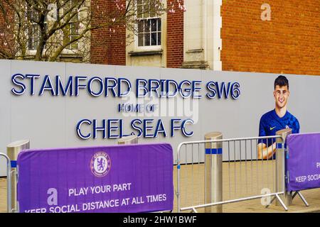 London, UK. 3rd Mar, 2022. Chelsea Football Club, Stamford Bridge SW6 in Fulham goes on sale for £3 Billion by Roman Abramovich following crack down on oligarchs as Russia invades Ukraine. Credit: JOHNNY ARMSTEAD/Alamy Live News