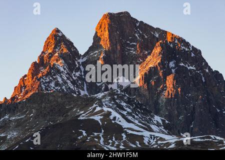 France, Pyrenees-Atlantiques, Bearn, View of the Pic du Midi d'Ossau, seen from the Pourtalet Pass, at sunset Stock Photo