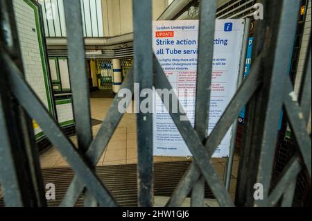 London, UK. 3rd Mar, 2022. Closure signs inside Balham Tube Station - Commuters travel to work on the second day of the Tube Strike which has again closed nearly the whole network. Credit: Guy Bell/Alamy Live News