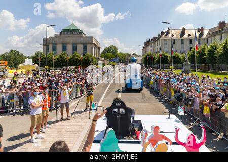 France, Indre et Loire, Tour de France, Tours, Tours Chateauroux stage, route of the stage aboard a Krys vehicle from the advertising caravan Stock Photo