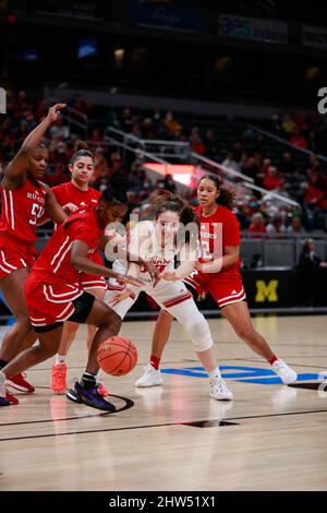 Indiana forward Mackenzie Holmes (54) shoots as Michigan forward ...