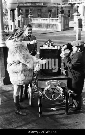 Joan Collins on the set of her new film 'Subterfuge'. 4th February 1968. Stock Photo