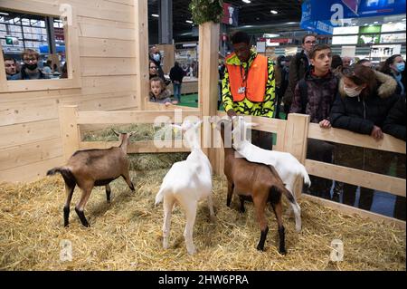 Paris, France. 04th Mar, 2022. Illustration of the 58th International Agriculture Fair (Salon de l'Agriculture) at the Porte de Versailles exhibition centre in Paris, on March 4, 2022. Photo by Quentin Veuillet/ABACAPRESS.COM Credit: Abaca Press/Alamy Live News Stock Photo