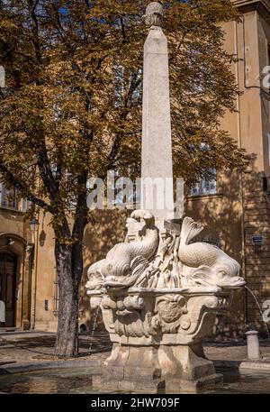 Fontaine des Quatre Dauphins, Aix-en-Provence, France Stock Photo