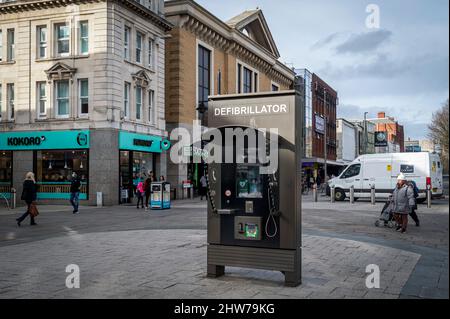 Defibrillator in Southampton high street. Stock Photo