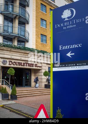 DoubleTree by Hilton London Angel Kings Cross Hotel at 60 Pentonville ...