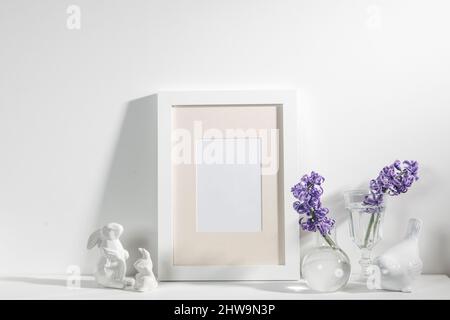 Blank wedding invitation stationery card mockup with envelope on white background with hyacinth flowers, feminine blog. Valentines day card, valentine Stock Photo