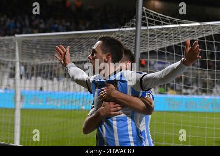 Munich, Germany. 04th Mar, 2022. Munich GRUENWALDER STADION. 4th Mar, 2022.  Richard NEUDECKER (TSV Munich 1860), action, duels versus Julian SCHWERMANN  (SC Verl). Football 3rd league, league 3, TSV Munich 1860 