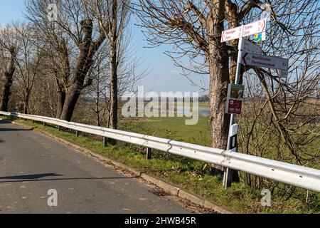 Cycling signs along the Weser river cycling route in Petershagen-Windheim. Stock Photo