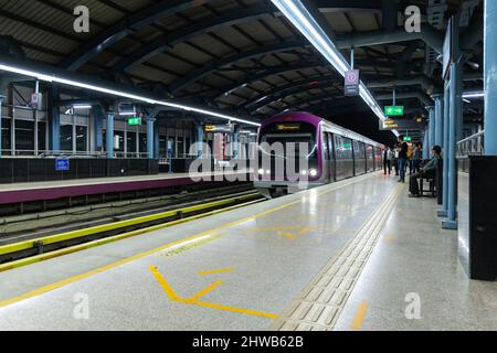 Namma Metro Purple Line Train Entering Majestic Metro Station ...