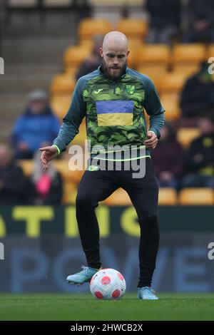 Norwich, UK. 05th Mar, 2022. Teemu Pukki of Norwich City warms up during the Premier League match between Norwich City and Brentford at Carrow Road, Norwich, England on 5 March 2022. Photo by Ken Sparks. Editorial use only, license required for commercial use. No use in betting, games or a single club/league/player publications. Credit: UK Sports Pics Ltd/Alamy Live News Stock Photo