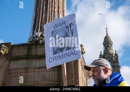 Glasgow, Scotland, UK. 5th March, 2022. People gather in George Square to protest against the Russian invasion of Ukraine. Credit: Skully/Alamy Live News Stock Photo