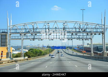 Automatic number plate recognition (ANPR) on Motorway N17 near Boksburg, East Rand, Gauteng Province, Republic of South Africa Stock Photo