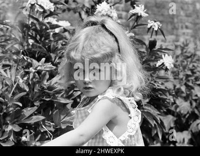 Samantha Gates, Child model, Saturday 20th June 1970 Stock Photo - Alamy
