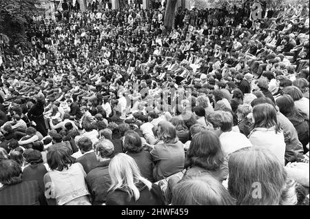 Sixties Fashion 1960s clothing Hippies at flower festival Fur waistcoat ...