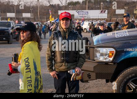 Hagerstown, USA. 05th Mar, 2022. Thousands gather for The People's Convoy, a convoy of trucks and protest of Covid related mandates in Hagerstown, Maryland on March 5, 2022. (Photo by Matthew Rodier/Sipa USA) Credit: Sipa USA/Alamy Live News Stock Photo