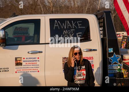 Hagerstown, USA. 05th Mar, 2022. Thousands gather for The People's Convoy, a convoy of trucks and protest of Covid related mandates in Hagerstown, Maryland on March 5, 2022. (Photo by Matthew Rodier/Sipa USA) Credit: Sipa USA/Alamy Live News Stock Photo