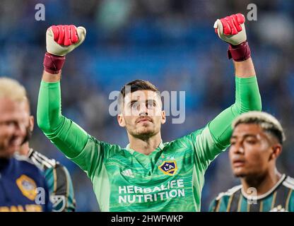 , North Carolina, USA. 5th March, 2022. Los Angeles Galaxy goalkeeper Jonathan Bond celebrates after an MLS soccer match between the Los Angeles Galaxy and the Charlotte FC on Saturday, March 05, 2022 at Bank of America Stadium in Charlotte, North Carolina. Rusty Jones/Cal Sport Media Stock Photo