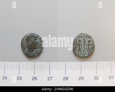 1 Nummus of Constans I, Emperor of Rome from Thessalonica. Ruler: Constans I, Emperor of Rome, ca. A.D. 323–350, ruled 337–50 Mint: Thessalonica Artist: Unknown Stock Photo