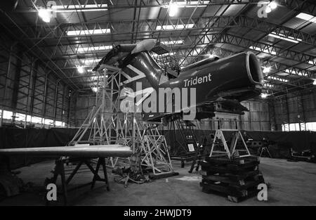 Inquiry into the Staines Air Disaster. The wreck of British European Airways Flight 548 which crashed near Staines, killing 118 people, has been reassembled in a hangar at RAE Farnborough, Hants. The Accident Investigation Branch of the Dept. of Trade and Industry conducted tests on the wreck, to assist the Court of Inquiry. 17th November 1972. Stock Photo