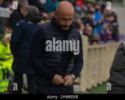 Fans of Fiorentina during the italian soccer Serie A match ACF Fiorentina  vs Hellas Verona FC on March 06, 2022 at the Artemio Franchi stadium in  Florence, Italy (Photo by Valentina Giannettoni/LiveMedia/Sipa