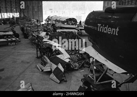 Inquiry into the Staines Air Disaster. The wreck of British European Airways Flight 548 which crashed near Staines, killing 118 people, has been reassembled in a hangar at RAE Farnborough, Hants. The Accident Investigation Branch of the Dept. of Trade and Industry conducted tests on the wreck, to assist the Court of Inquiry. 17th November 1972. Stock Photo