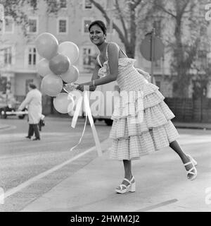 Evangeline Reyes, Miss Philippines beauty pageant contestant, unveils Tsaritsar Spring Collection in Pont Street, London, Wednesday 15th November 1972. Evangeline is in the UK to take part in the 22nd edition of the Miss World contest. Stock Photo