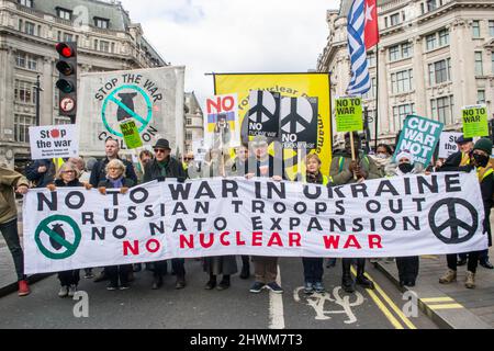 London, England. 6th March, 2022. Proteters at a Stop the War in Ukraine protest in London. Credit: Jessica Girvan/Alamy Live News Stock Photo