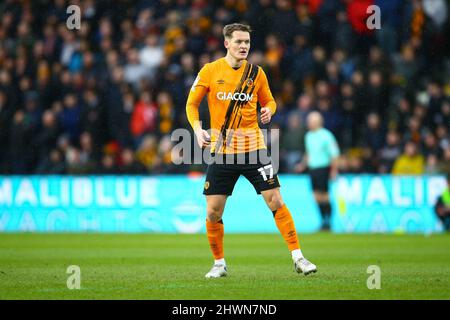 MKM Stadium, Hull, England - 5th March 2022  Sean McLoughlin (17) of Hull - during the game Hull City v West Bromwich Albion, EFL Championship 2021/22 MKM Stadium, Hull, England - 5th March 2022   Credit: Arthur Haigh/WhiteRosePhotos/Alamy Live News Stock Photo