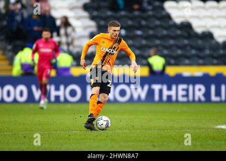 MKM Stadium, Hull, England - 5th March 2022  Regan Slater (27) of Hull - during the game Hull City v West Bromwich Albion, EFL Championship 2021/22 MKM Stadium, Hull, England - 5th March 2022   Credit: Arthur Haigh/WhiteRosePhotos/Alamy Live News Stock Photo