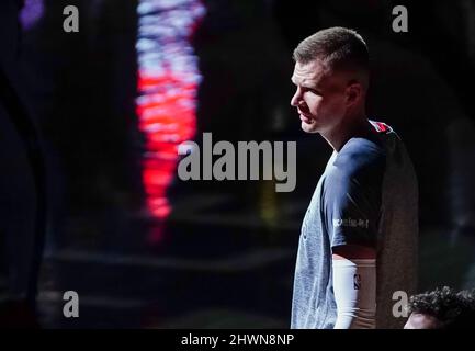 Washington, USA. 06th Mar, 2022. WASHINGTON, DC - MARCH 06: Washington Wizards center Kristaps Porzingis (6) before a NBA game between the Washington Wizards and the Indiana Pacers, on March 06, 2022, at Capital One Arena, in Washington, DC. (Photo by Tony Quinn/SipaUSA) Credit: Sipa USA/Alamy Live News Stock Photo