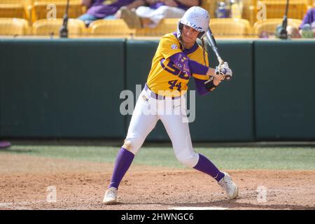 Baton Rouge, LA, USA. 6th Mar, 2022. LSU's Ali Newland (44) tries for a base hit during NCAA Softball action between the Louisiana Tech Bulldogs and the LSU Tigers at Tiger Park in Baton Rouge, LA. Jonathan Mailhes/CSM/Alamy Live News Stock Photo