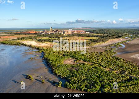 Queensland Alumina Smelter at Gladstone Queensland Australia Stock Photo