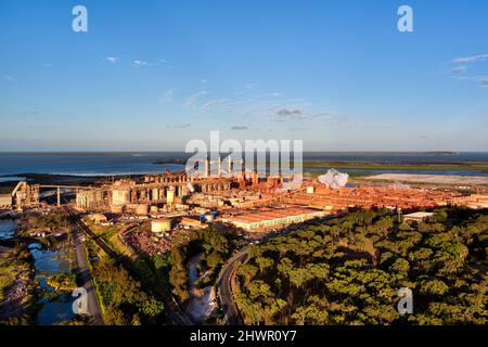 Queensland Alumina Smelter at Gladstone Queensland Australia Stock Photo