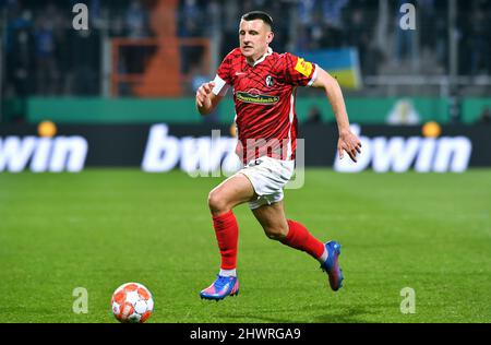 DFB Cup, Vonovia Ruhrstadion Bochum: VfL Bochum vs SC Freiburg; Maximilian Eggestein Stock Photo