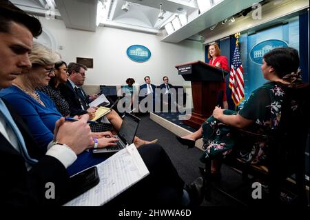 Washington, DC, USA. 7th Mar, 2022. March 7, 2022 - Washington, DC, United States: White House Press Secretary JEN PSAKI speaking at a press briefing in the White House Press Briefing Room. (Credit Image: © Michael Brochstein/ZUMA Press Wire) Stock Photo