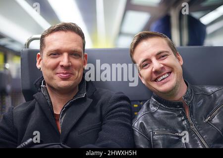 Things are always better when were together. Cropped shot of an affectionate gay couple. Stock Photo