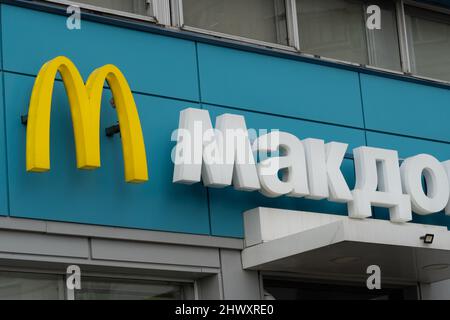 RUSSIA, MOSCOW - MAR 05, 2022: mcdonalds logo fast food belarus, from emblem sign from company and macdonald restaurant, design snack. Illustrative Stock Photo