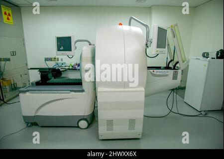 The micro PET CT machine Stock Photo - Alamy