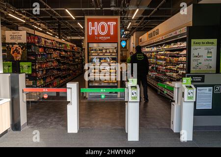 8 March 2022. Amazon Fresh store in Richmond, London Stock Photo