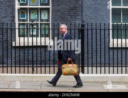 London, UK. 09th Mar, 2022. Michae Gove, Secretary of State for Levelling Up, Housing and Communities and Minister for Intergovernmental Relations in Downing Street. Credit: Mark Thomas/Alamy Live News Stock Photo