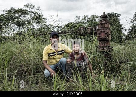 Crude oil, pollution, Ecuador, Texaco, Chevron, sick people, environment Stock Photo