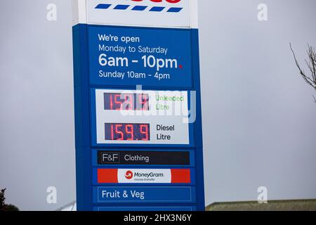Camborne,Cornwall,UK,9th March 2022,Fuel prices at petrol garages continue to increase as fuel at Tesco Petrol station in Camborne, Cornwall became identical. The cost was £159.9 for unleaded and £159.9 for Diesel. The increase seems to be continuing with daily increases as the cost of a barrel of oil increases drastically.Credit: Keith Larby/Alamy Live News