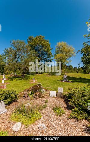 Peter Saar Cemetery in the Panther Lake area of Kent, Washington. Stock Photo