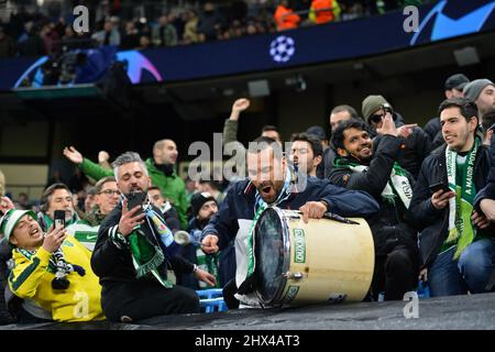 Manchester, UK. 03rd Mar, 2022. Sporting Lisbon fans prior to the UEFA Champions League round of 16 second leg match between Manchester City and Sporting Lisbon at Etihad stadium in Manchester. Will Palmer/SPP Credit: SPP Sport Press Photo. /Alamy Live News