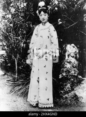 New Empress Of Manchukuo. ***** Striking picture of the beautiful Mrs. Henry Pu-Yi, who, ***** will share with her husband, 'the boy-emperor' the honours ***** Emperor and Empress of the new state of Manchukuo. April 11, 1934. (Photo by Keystone) Stock Photo