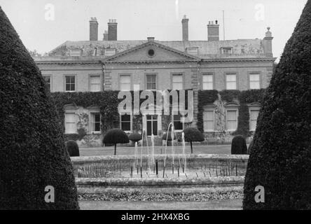 A New Picture Of Broadlands -- The South front of Broadlands pictured to-day (Tuesday). This is the part of the house Containing the suit to be occupied by the royal couple. It has been announced that H.R.H. Princess Elizabeth and Lieut. Phillip Mountbatten, R.N. are to spend the first part of their honeymoon at the 13th Century Romsey, Hants, home of Earl and Countess Mountbatten. The house, Broadlands, is used Partly as an annexe to the Royal South Hants and Southampton Hospital and there are 72 surgical Cases there. October 28, 1947. Stock Photo